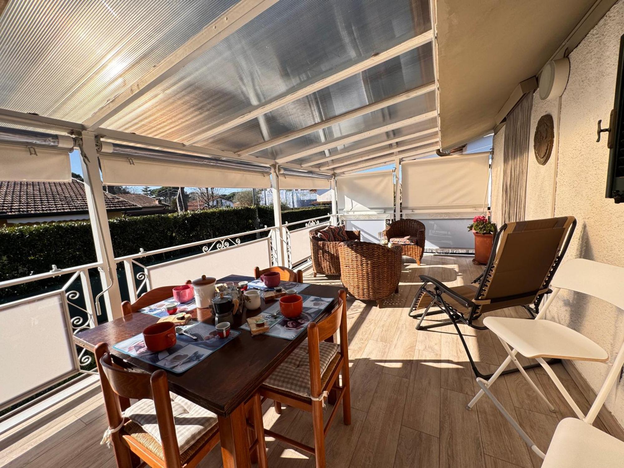 Tra Forte Dei Marmi E Marina Di Massa - Il Melograno Exterior photo